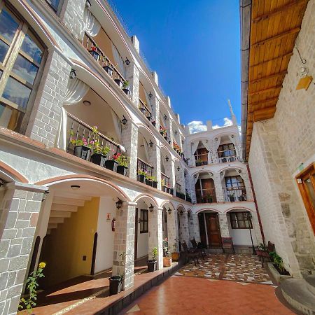 Golden Rest Latacunga Hotel Екстериор снимка