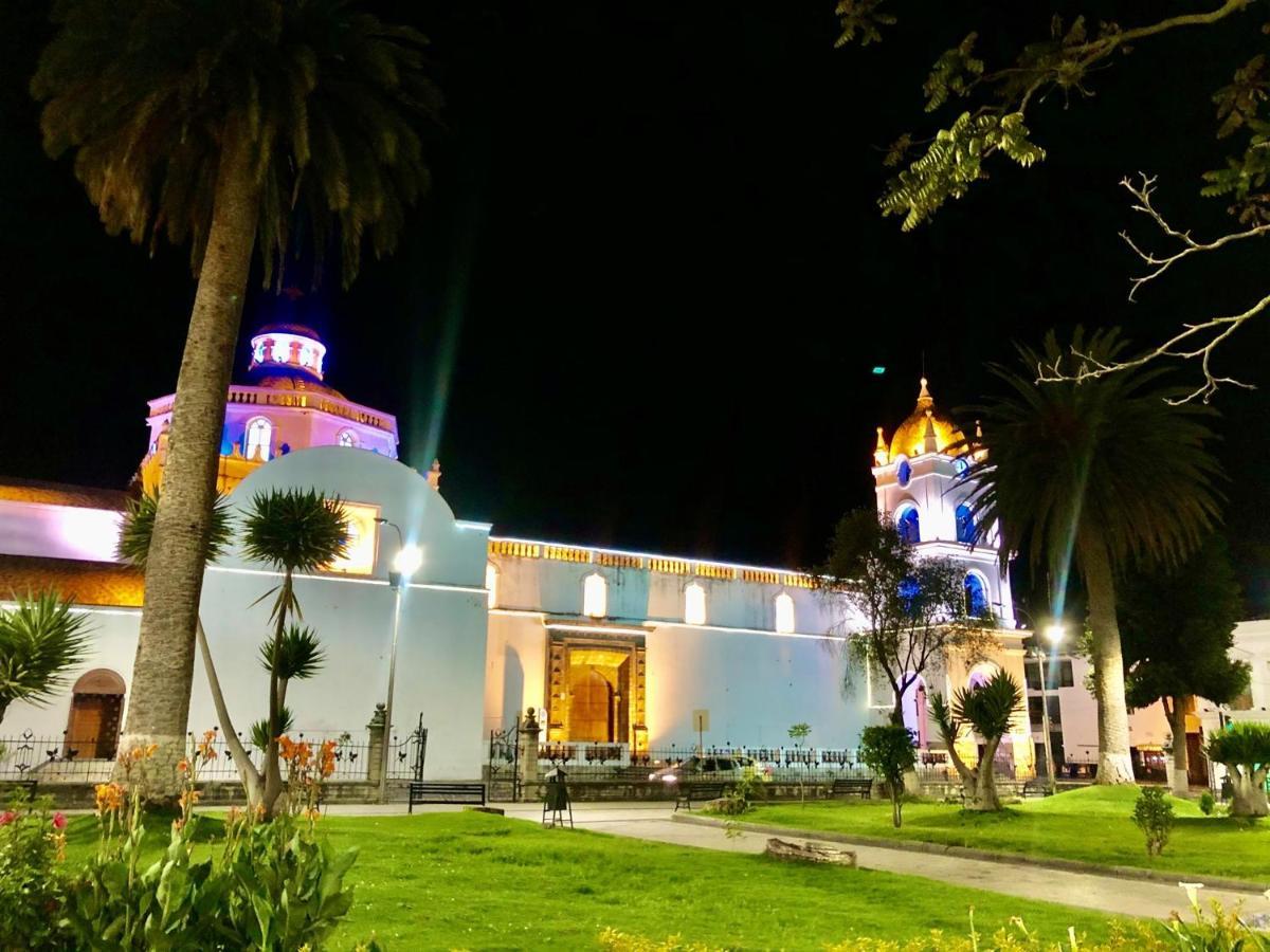 Golden Rest Latacunga Hotel Екстериор снимка