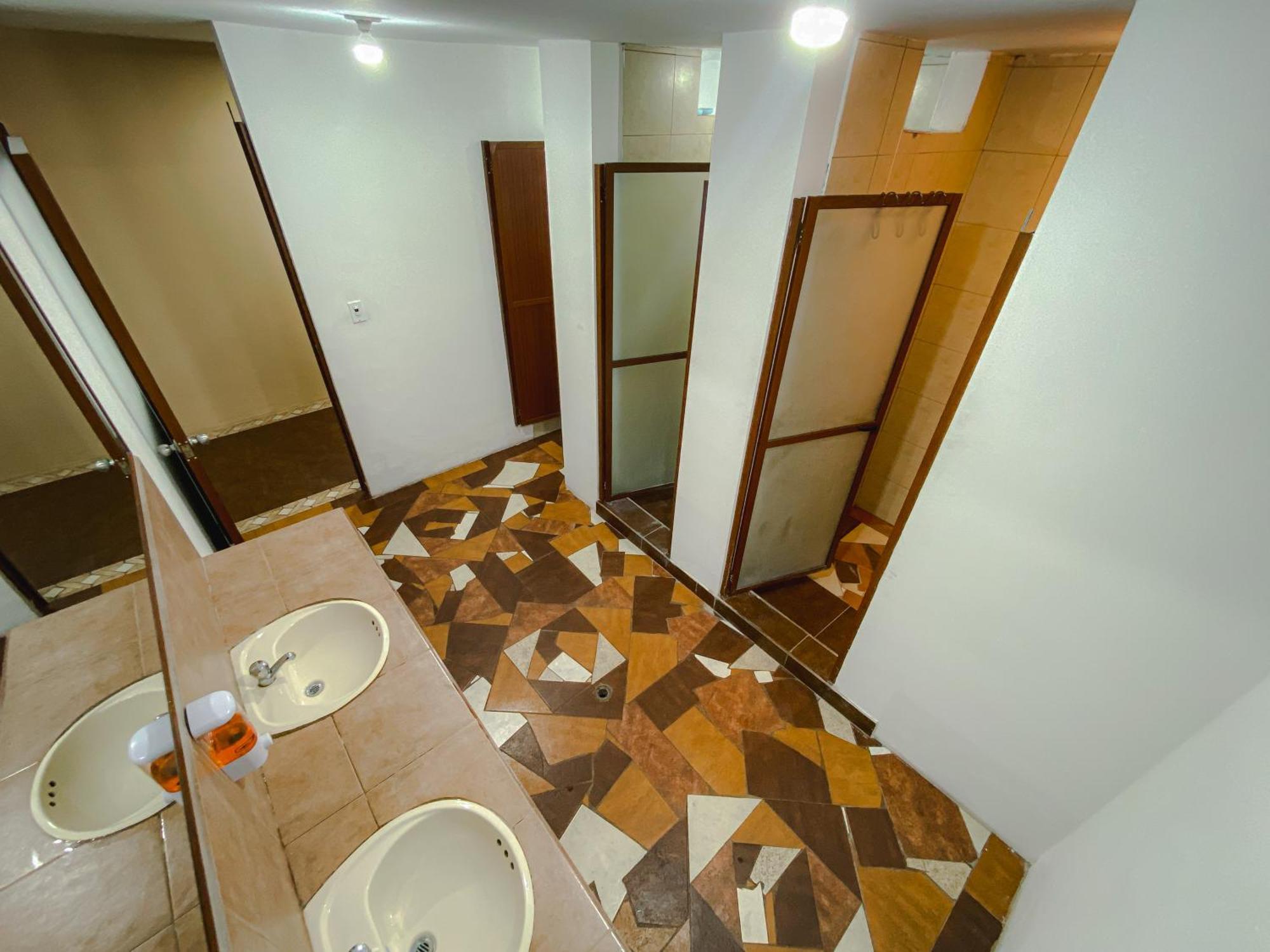 Golden Rest Latacunga Hotel Екстериор снимка