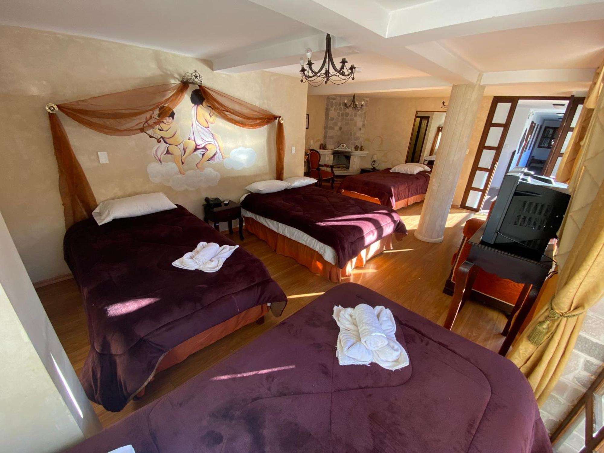 Golden Rest Latacunga Hotel Екстериор снимка