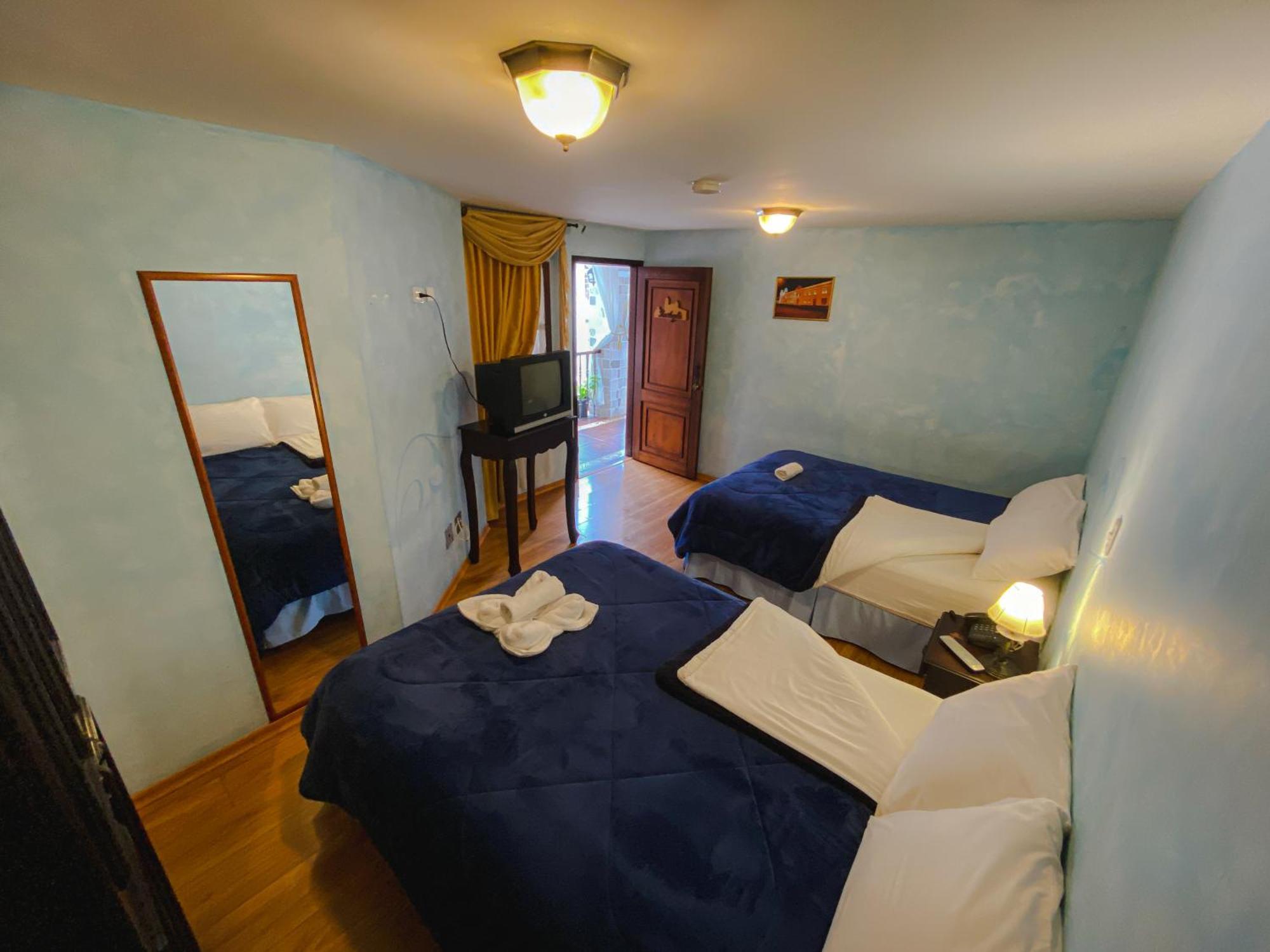 Golden Rest Latacunga Hotel Стая снимка