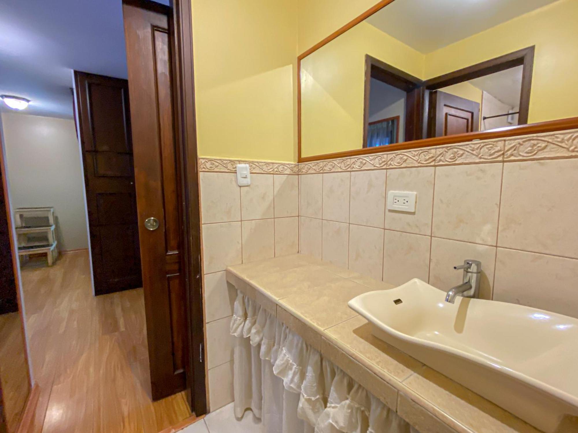 Golden Rest Latacunga Hotel Екстериор снимка