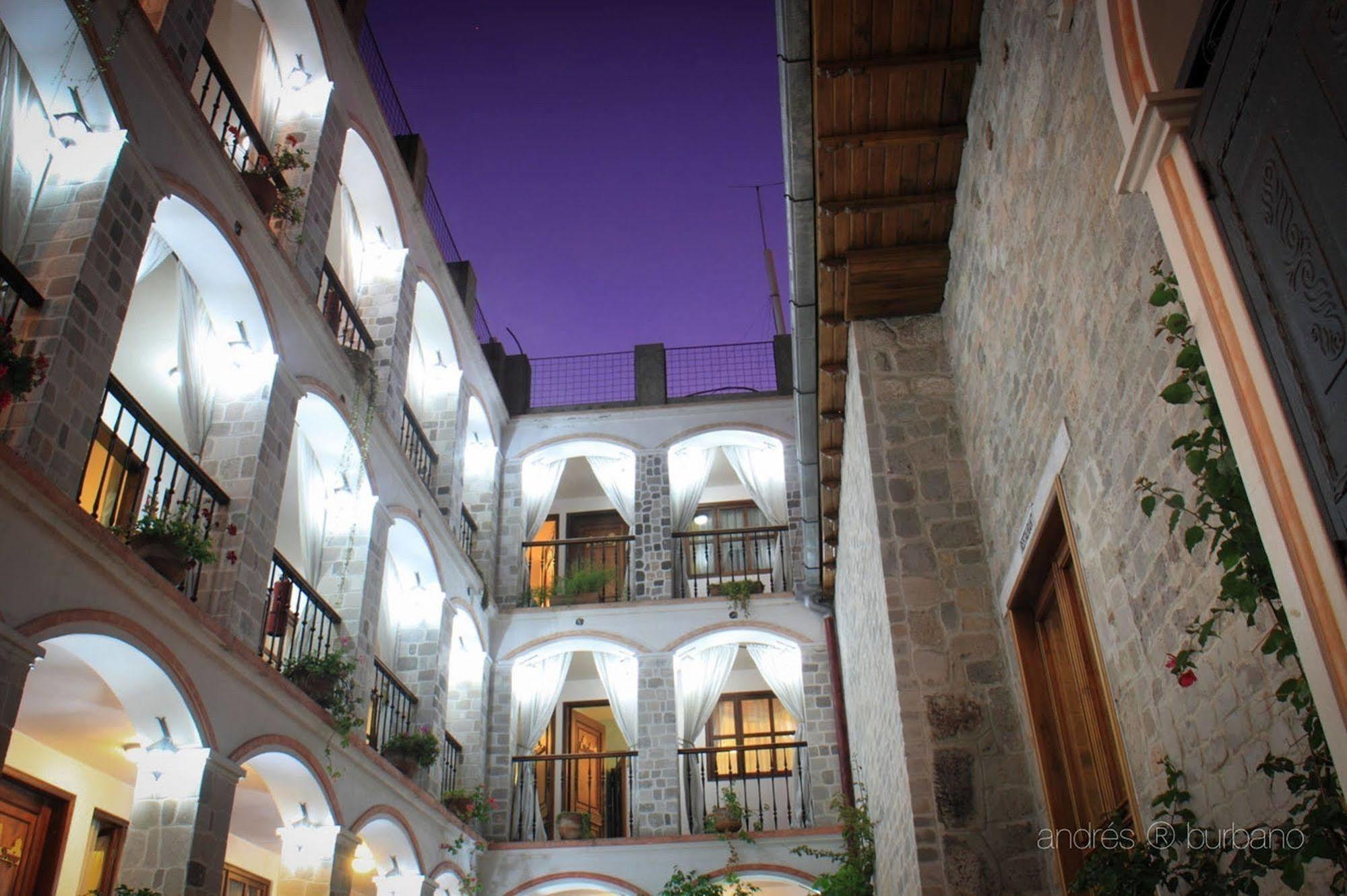 Golden Rest Latacunga Hotel Екстериор снимка